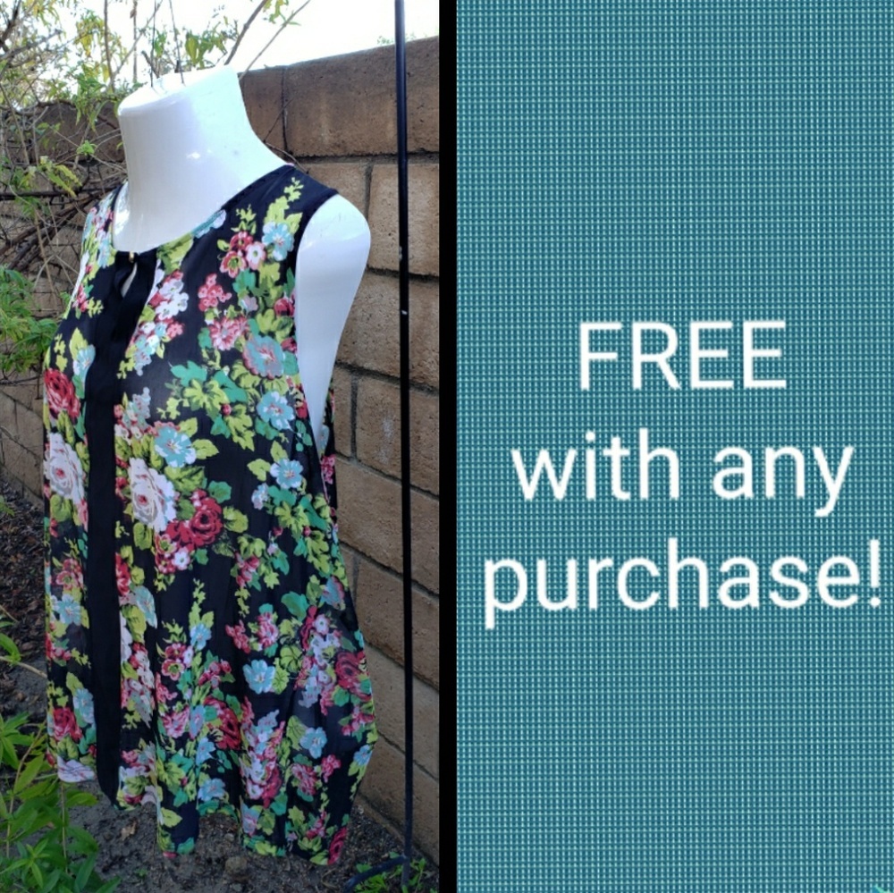 NEW $11.99 women 2X sleeveless floral shirt